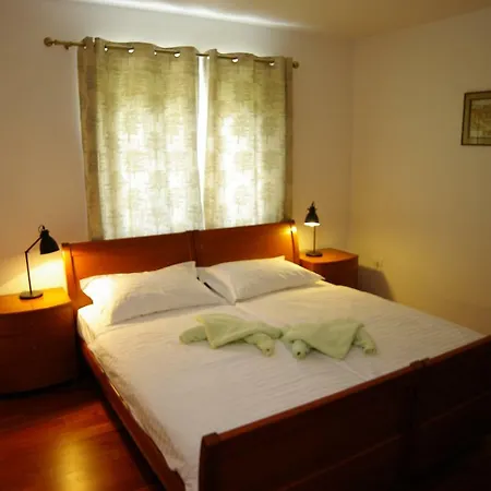 Brace Ilic 1 Fažana